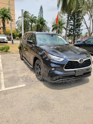 Toyota Highlander XLE 2021 Black