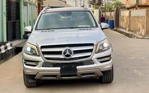 Mercedes-Benz GL-Class GL450 4MATIC 4dr SUV AWD (4.7L 8cyl Turbo 7A)
