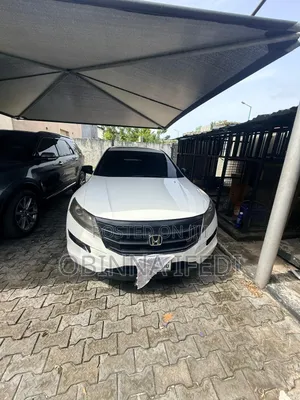 Honda Accord Crosstour 2010 White