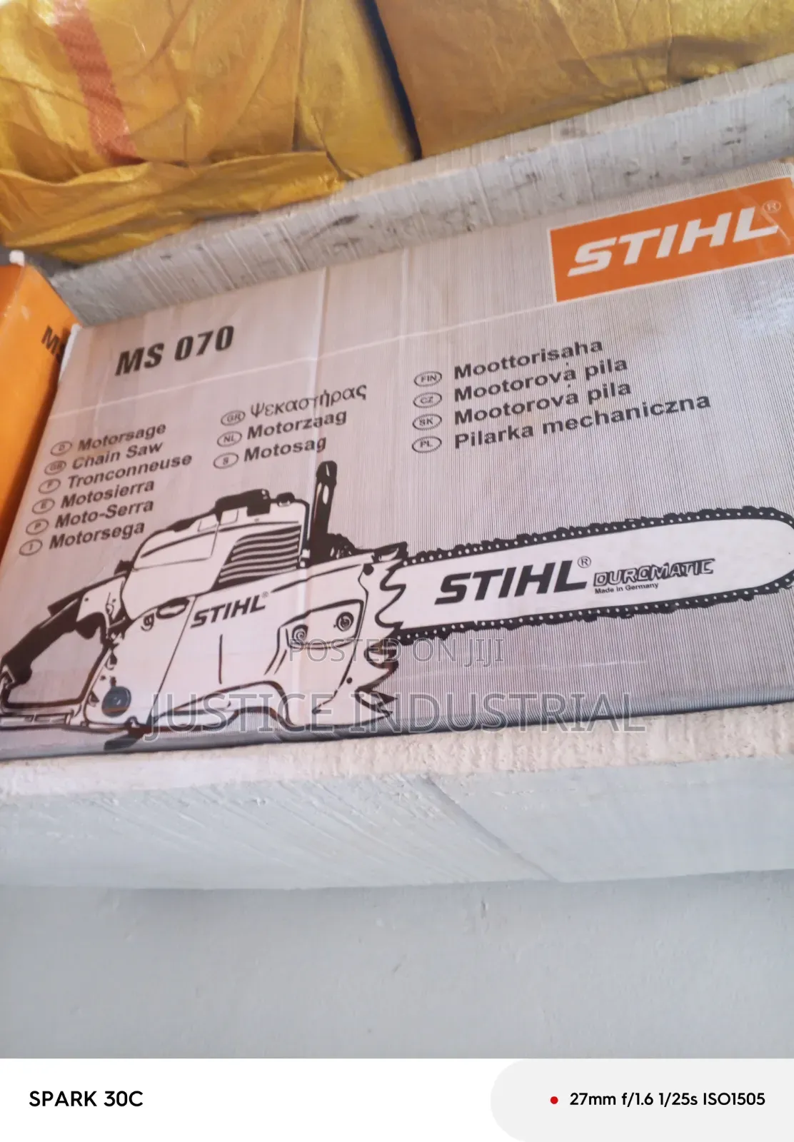 Chain Saw Machine