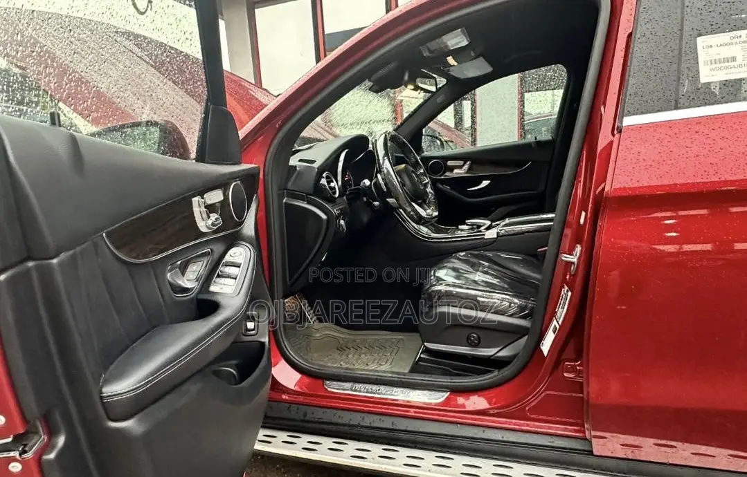 Mercedes-Benz GLC-Class 2019 Red