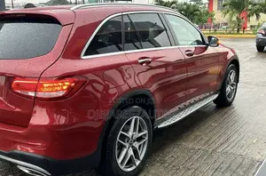 Mercedes-Benz GLC-Class 2019 Red