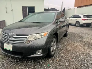 Toyota Venza V6 AWD 2010 Gray