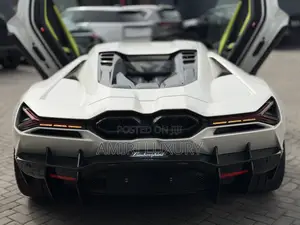 New Lamborghini Aventador 2025 White