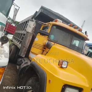 Mack Tipper