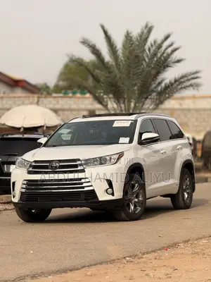 Toyota Highlander Limited 4x4 V6 (3.5L 6cyl 8A) 2017 White