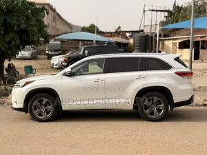 Toyota Highlander Limited 4x4 V6 (3.5L 6cyl 8A) 2017 White