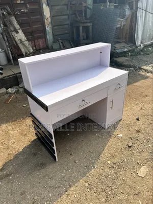 4ft Stylish Reception Counter – Modern Office Front Desk for Business