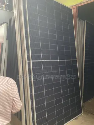 700watts Jinko Solar Panel