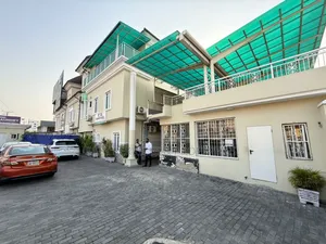16rooms Functional Hotel in Lekki Phase One