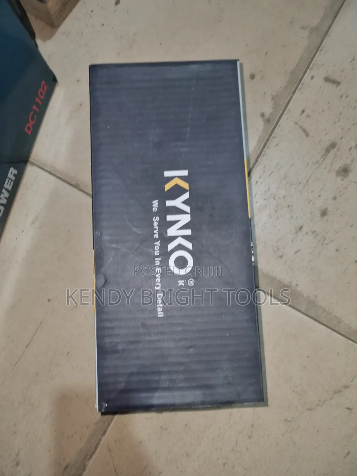 Kynko 41/2 Angle Grinder Machine