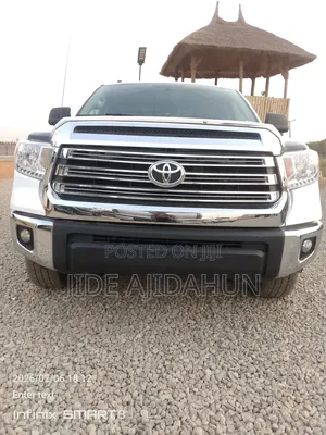 Toyota Tundra 2015 White