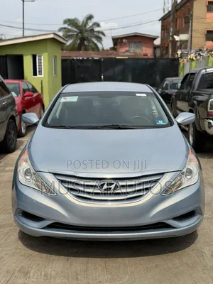 Hyundai Sonata Limited Sedan FWD (2.4L 4cyl 6A) 2011 Gray