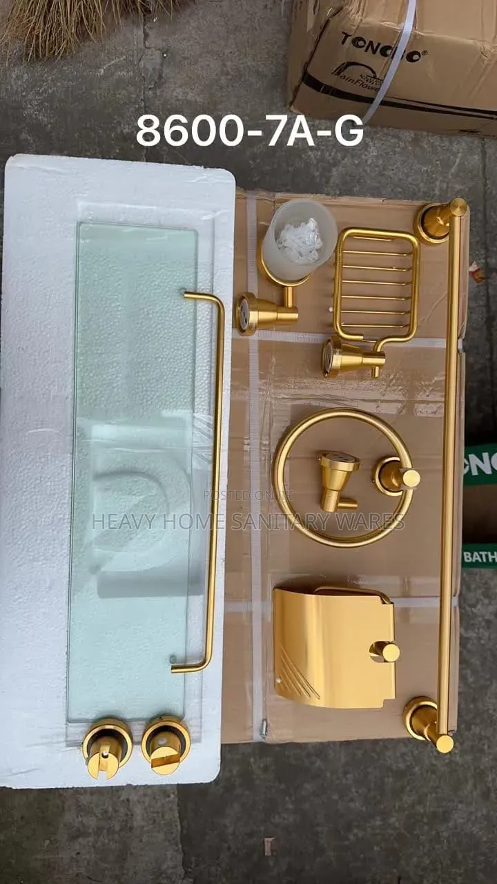 Tonobo Bathroom Set