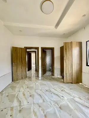 3bdrm Block of Flats in Jahi for sale