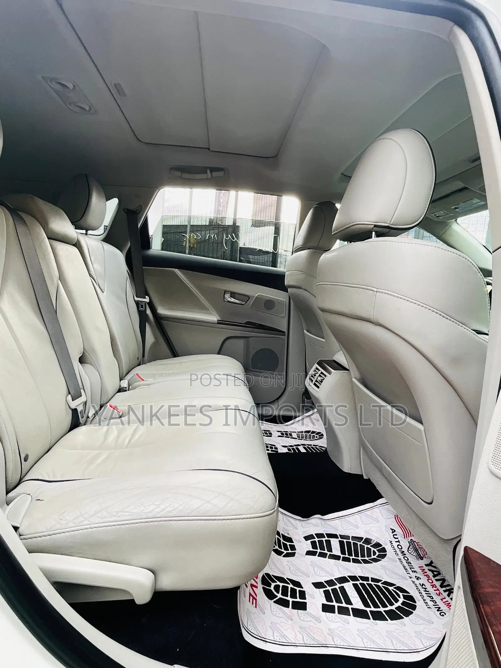 Toyota Venza Limited 2011 White