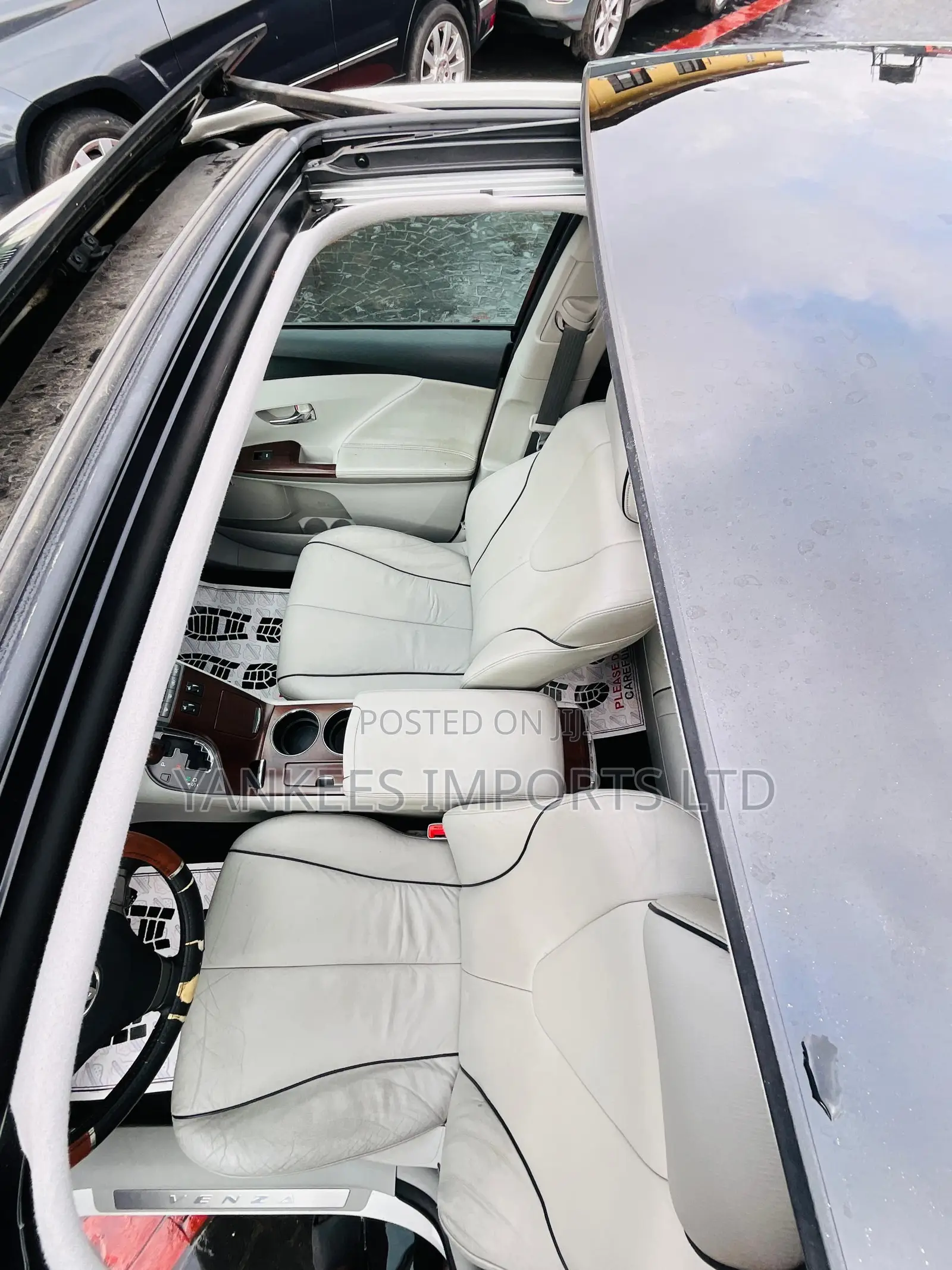 Toyota Venza Limited 2011 White