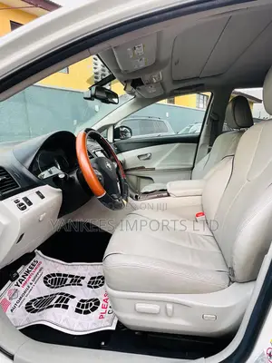 Toyota Venza Limited 2011 White