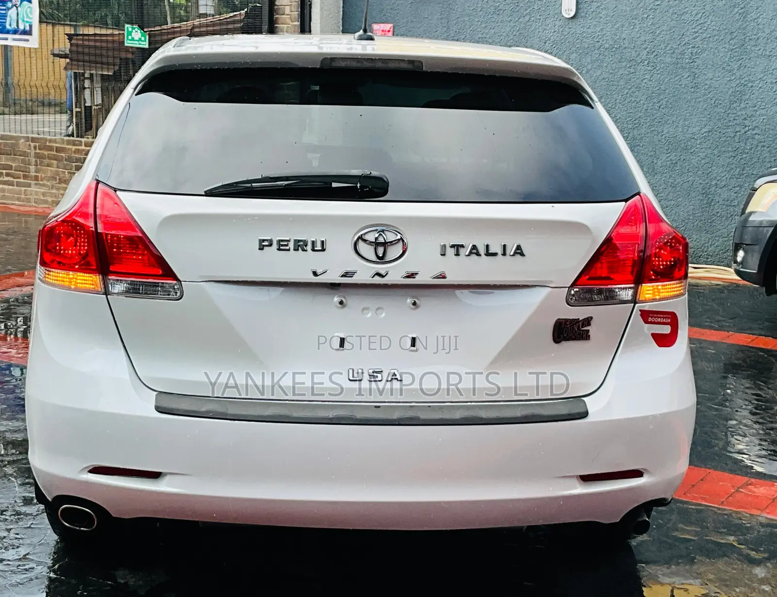 Toyota Venza Limited 2011 White
