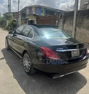 Mercedes-Benz C300 2015 Black