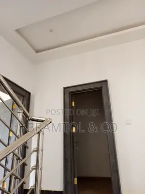 4bdrm Townhouse / Terrace in Mabushi for rent