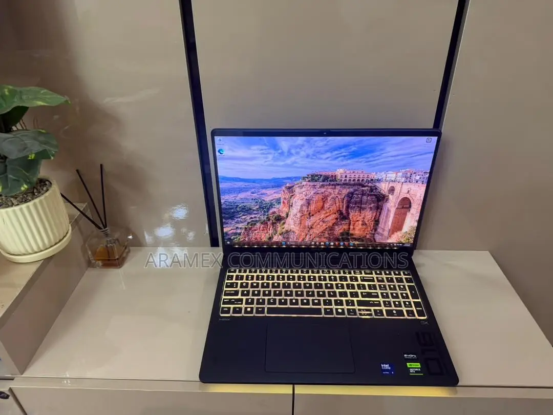 Laptop HP Omen Max 16 32GB Intel Core Ultra 9 SSD 2T