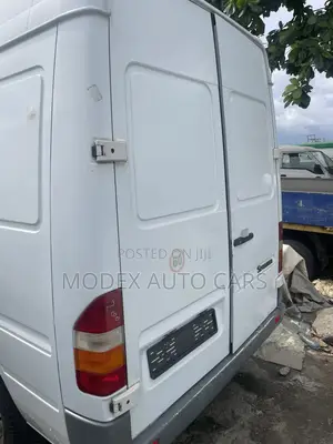Mercedes-Benz Sprinter 2007 White