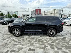 Toyota Grand Highlander Limited AWD 2024 Black