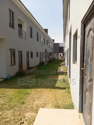 3bdrm Duplex in Lugbe District for sale