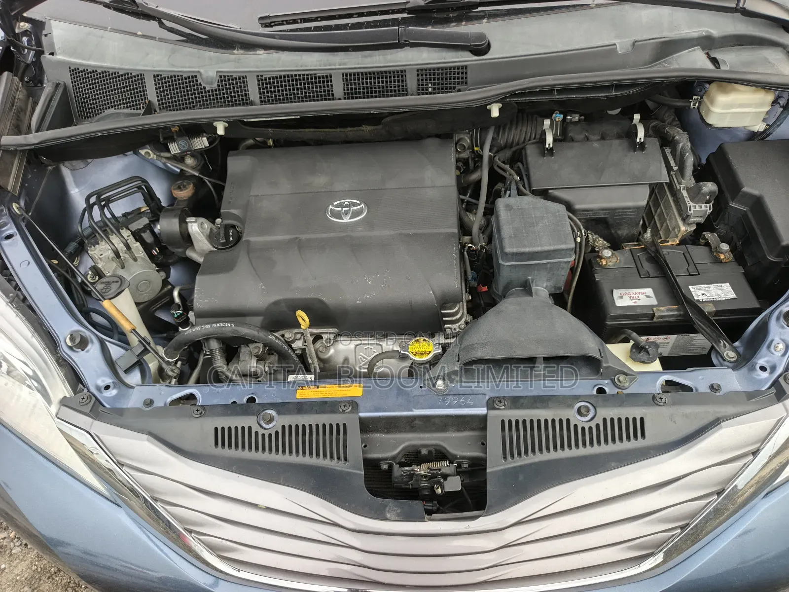 Toyota Sienna 2015 Blue