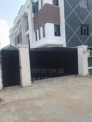 4bdrm Duplex in Wuse 2 for sale