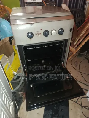 Chigo 4-Face Standing Gas Cooker for Sale at Bodija Market Axis,Ibadan