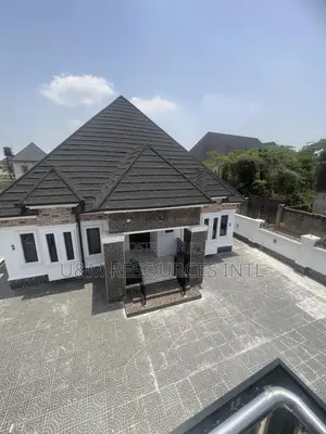 4bdrm Bungalow in New Heaven Estate for sale