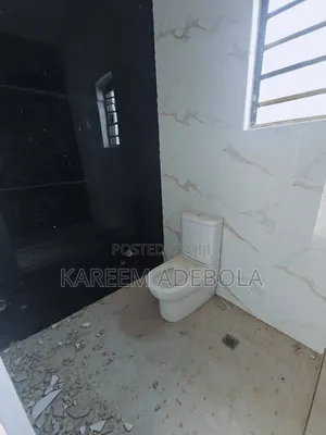 5bdrm Duplex in Isheri North for rent