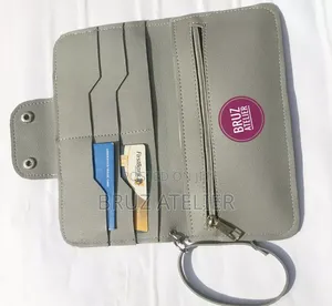 10 Pieces of Bulk Purses/Wallets