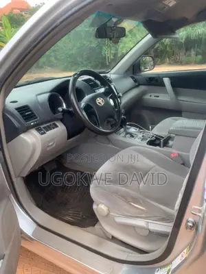 Toyota Highlander 2010 Silver