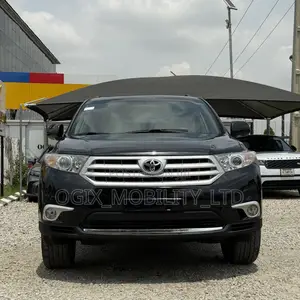 Toyota Highlander 2013 Black