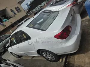 Toyota Corolla 2003 White