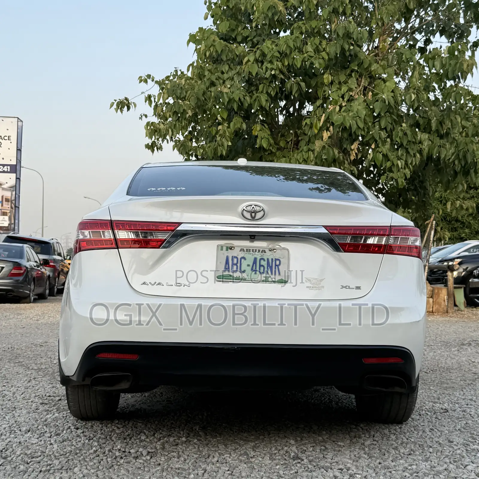 Toyota Avalon 2013 White