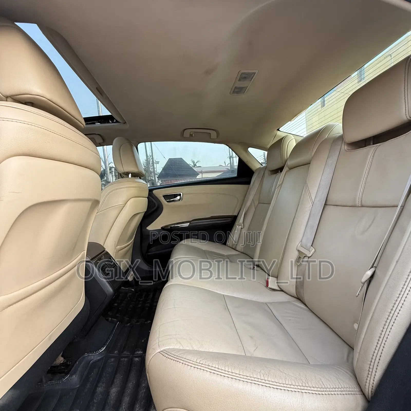 Toyota Avalon 2013 White