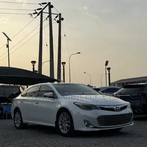 Toyota Avalon 2013 White