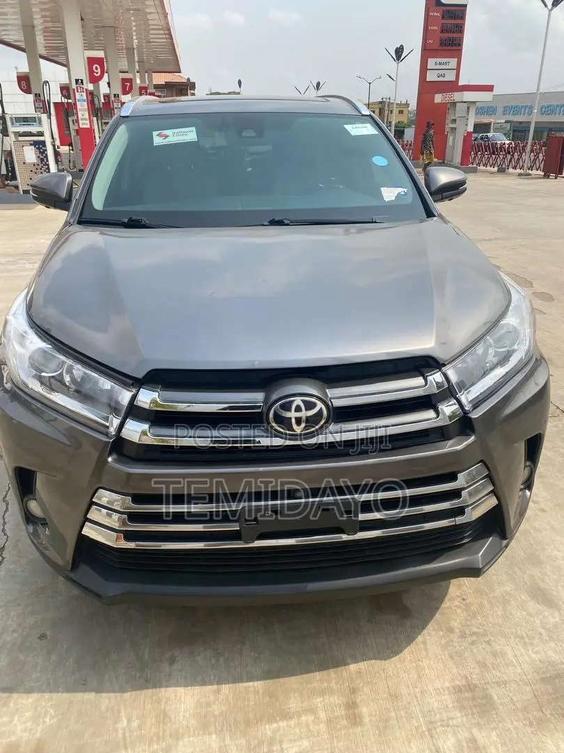 Toyota Highlander Limited Platinum 2019 Gray