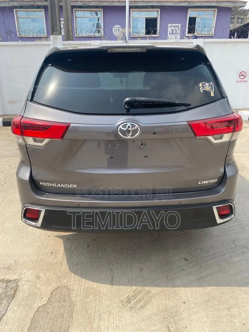 Toyota Highlander Limited Platinum 2019 Gray