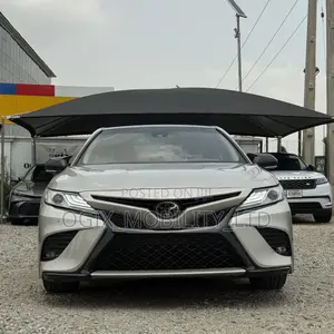 Toyota Camry 2020 Gold