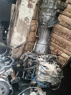 Nissan Frontier 2003 Engine and Transmission.