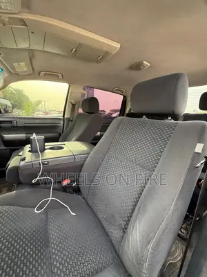 Toyota Tundra 2013 Black