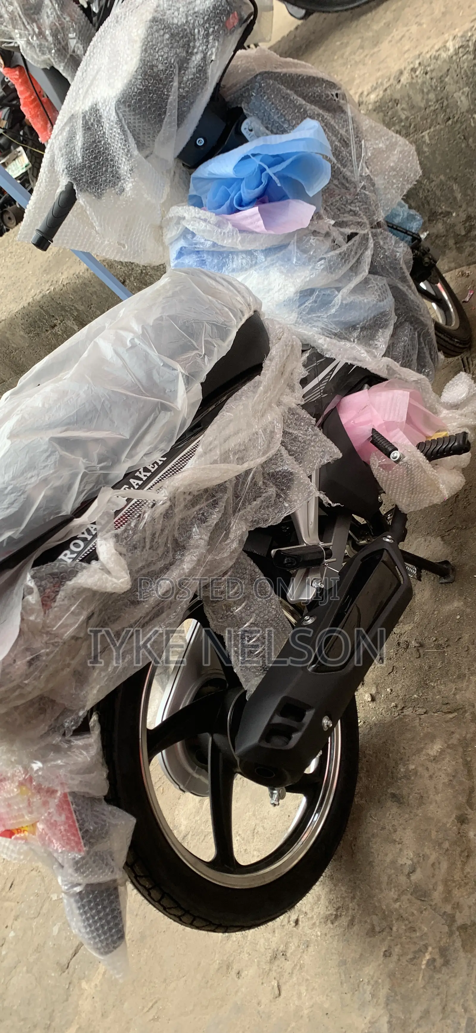 New Royal RY125 2026 Black