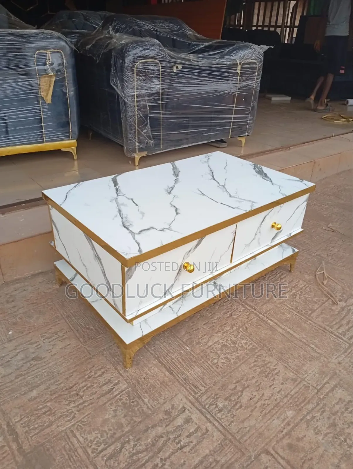 Glossy Center Table