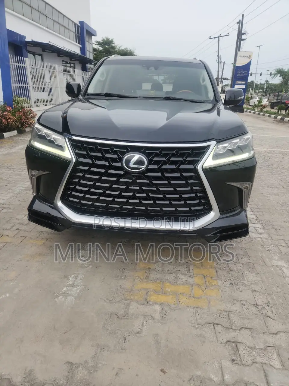 Lexus LX 570 AWD 2017 Black