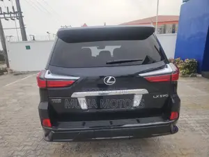 Lexus LX 570 AWD 2017 Black